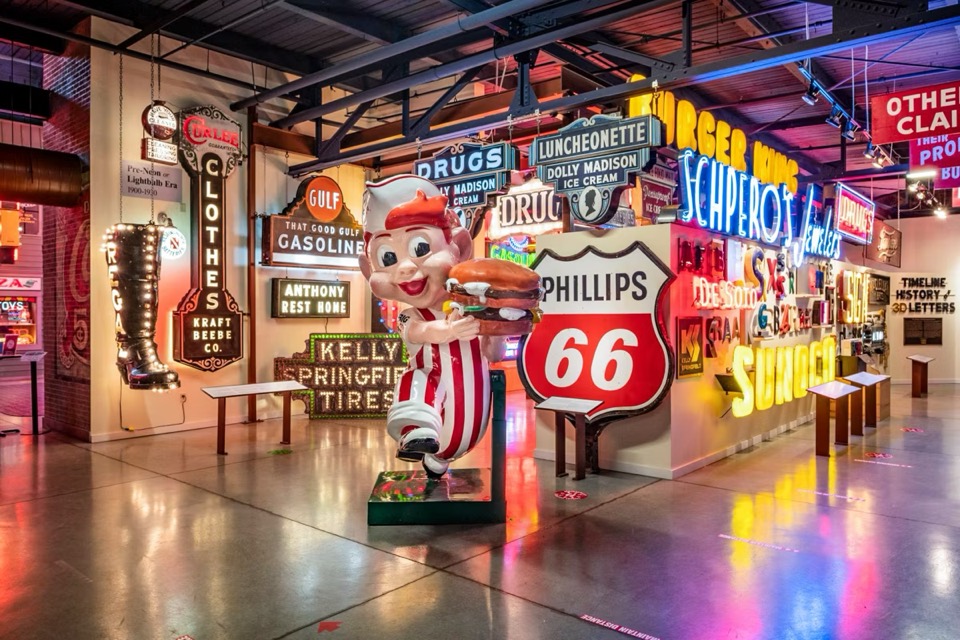American Sign Museum